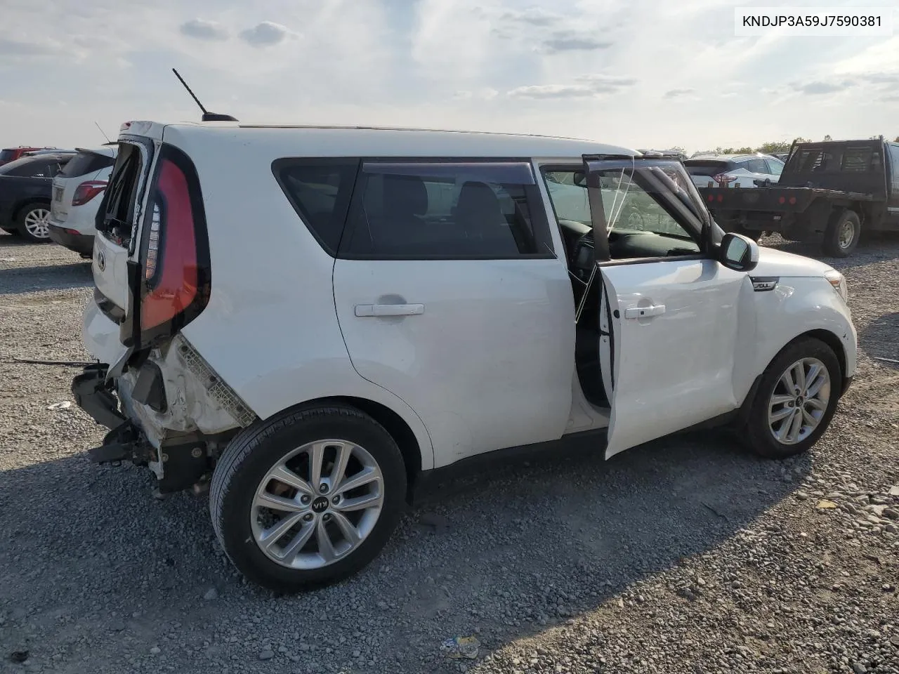 KNDJP3A59J7590381 2018 Kia Soul +