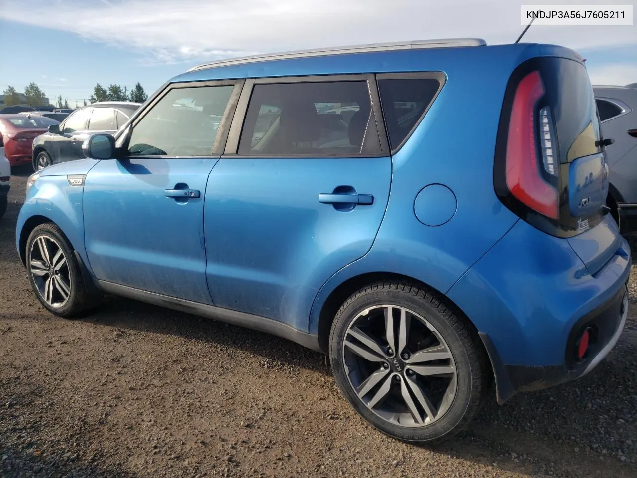 KNDJP3A56J7605211 2018 Kia Soul +