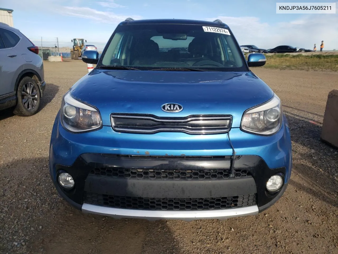 KNDJP3A56J7605211 2018 Kia Soul +