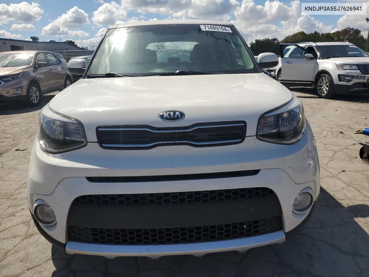 KNDJP3A55J7626941 2018 Kia Soul +