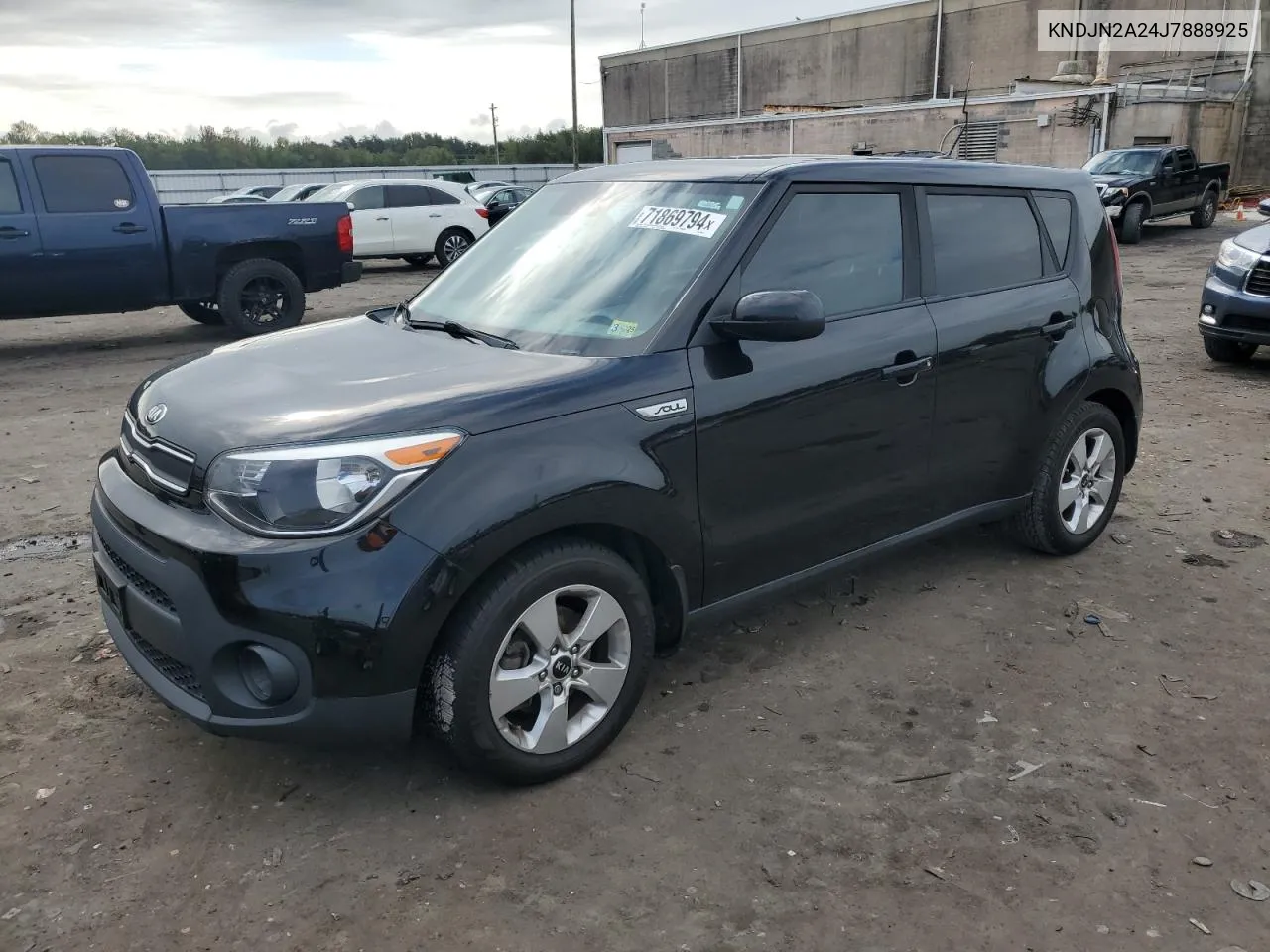 KNDJN2A24J7888925 2018 Kia Soul