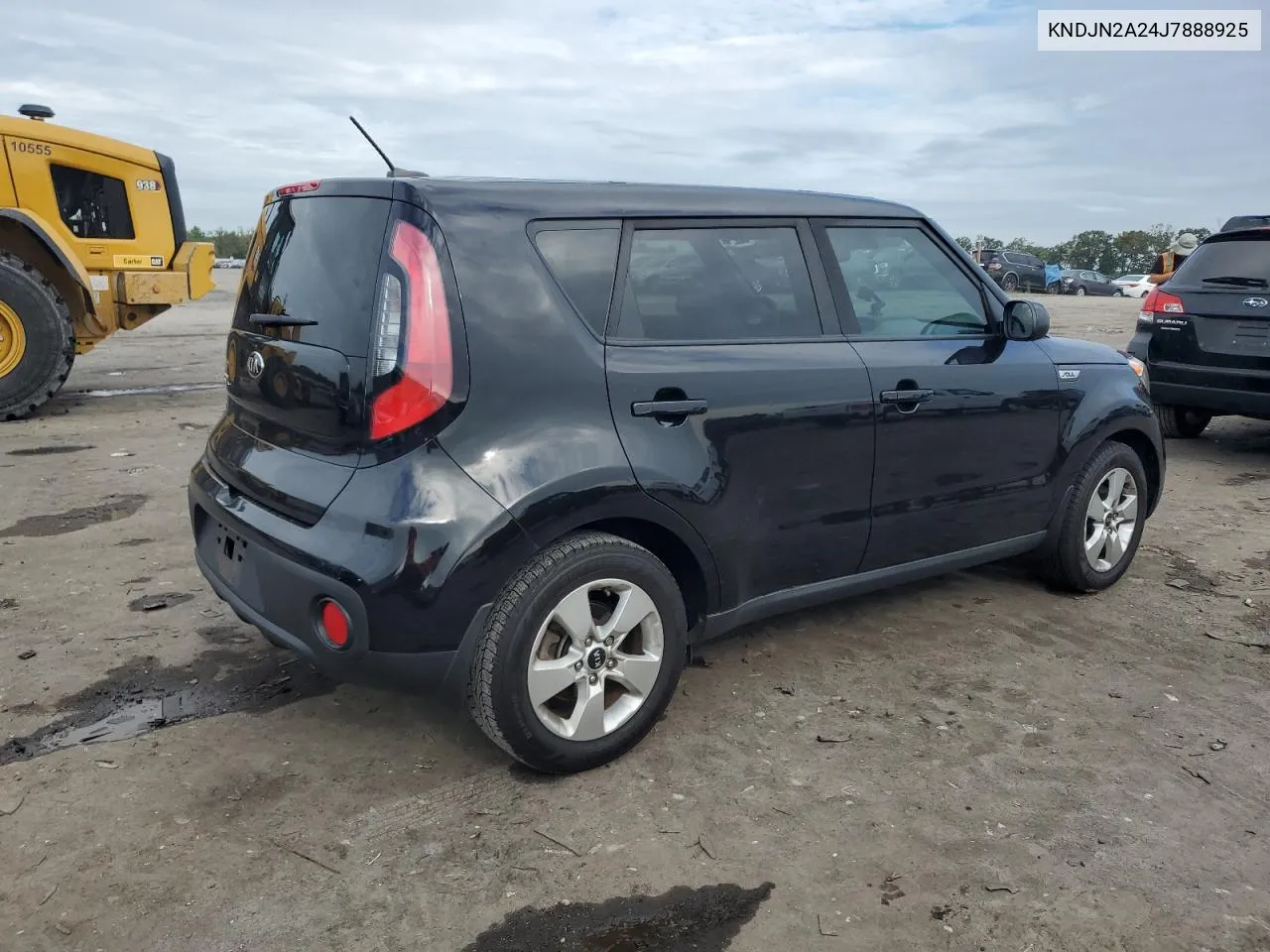 KNDJN2A24J7888925 2018 Kia Soul