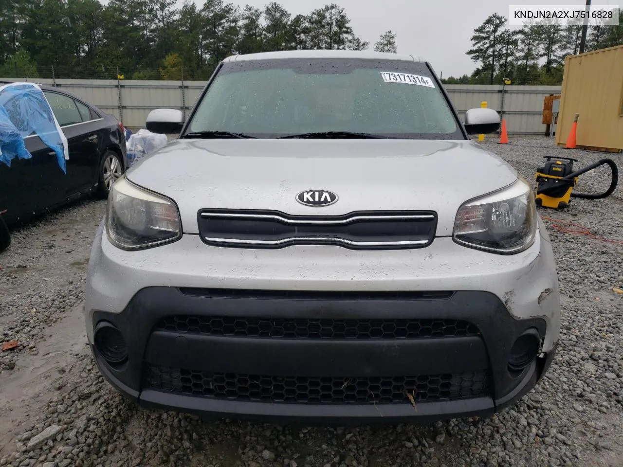 KNDJN2A2XJ7516828 2018 Kia Soul