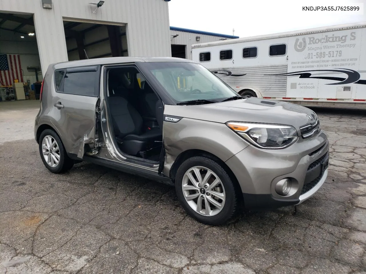 2018 Kia Soul + VIN: KNDJP3A55J7625899 Lot: 73367504