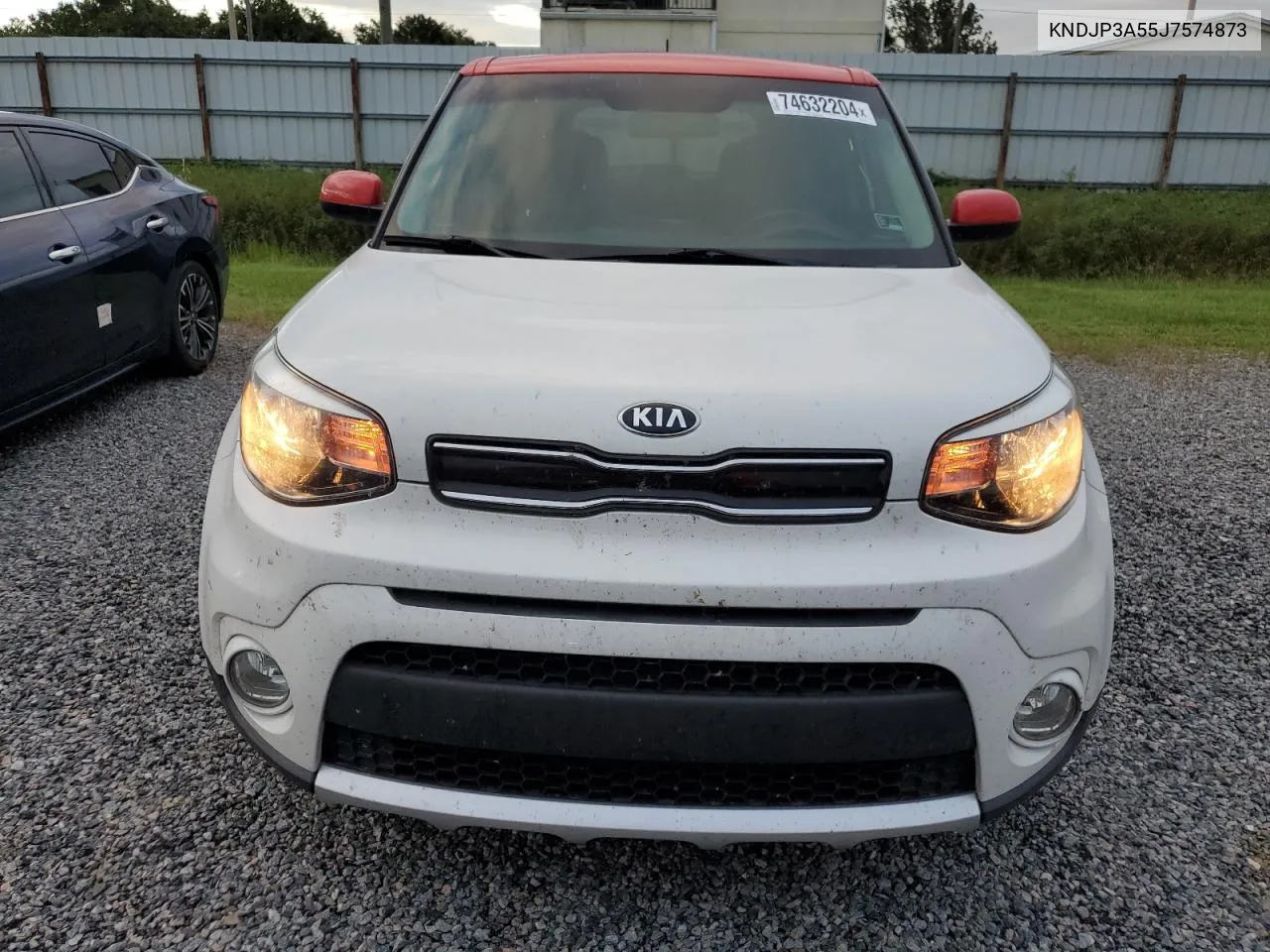 KNDJP3A55J7574873 2018 Kia Soul +