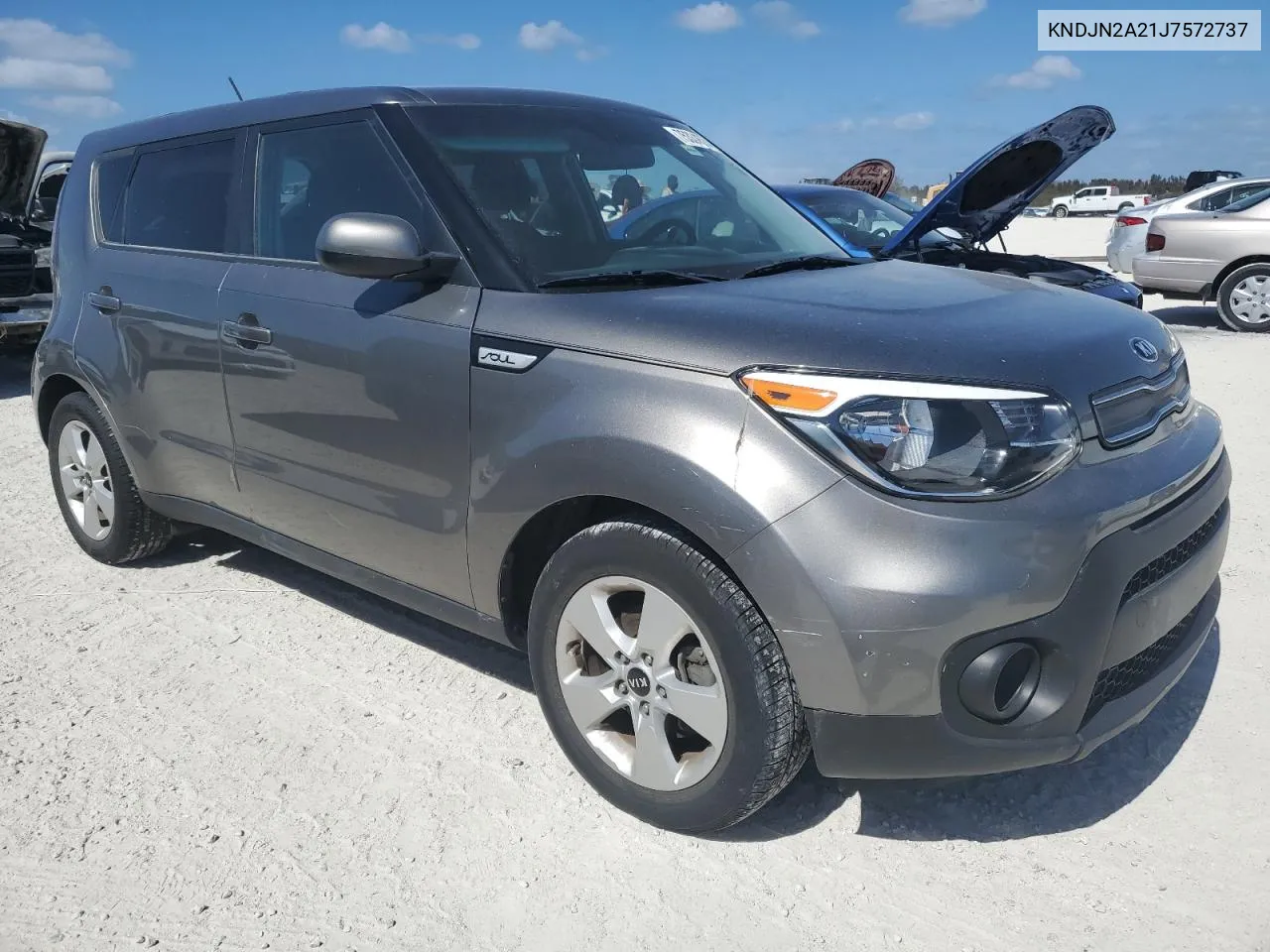 KNDJN2A21J7572737 2018 Kia Soul