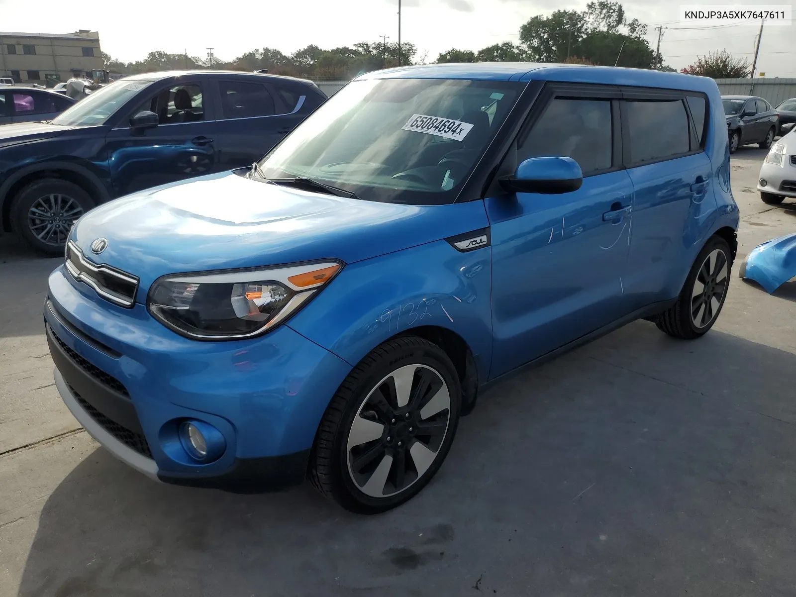 2019 Kia Soul + VIN: KNDJP3A5XK7647611 Lot: 65084694