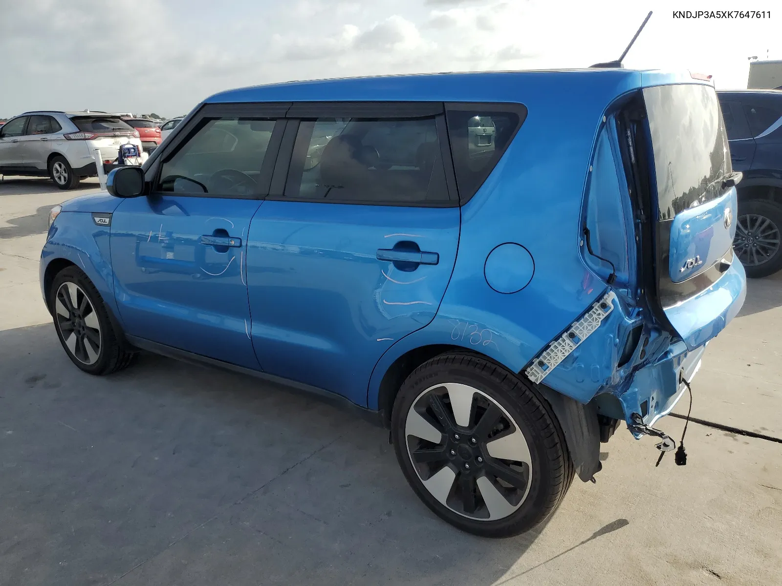 KNDJP3A5XK7647611 2019 Kia Soul +