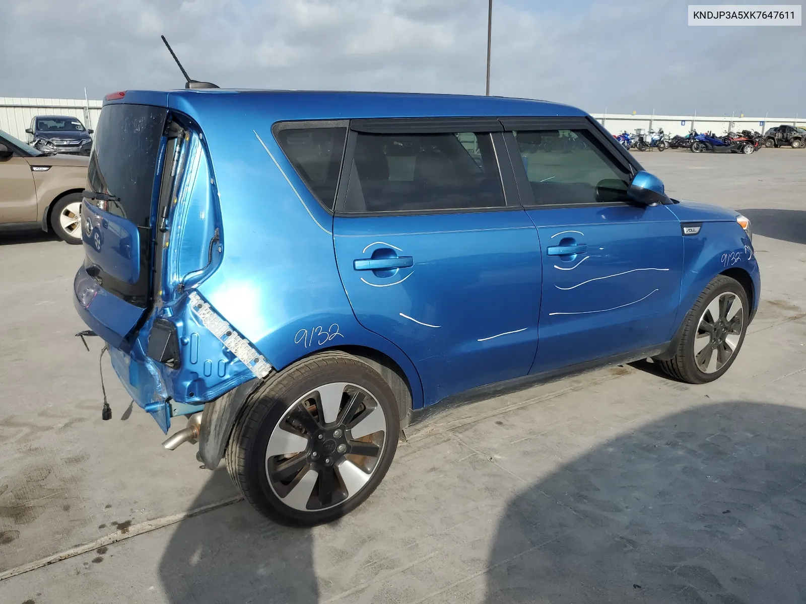 KNDJP3A5XK7647611 2019 Kia Soul +