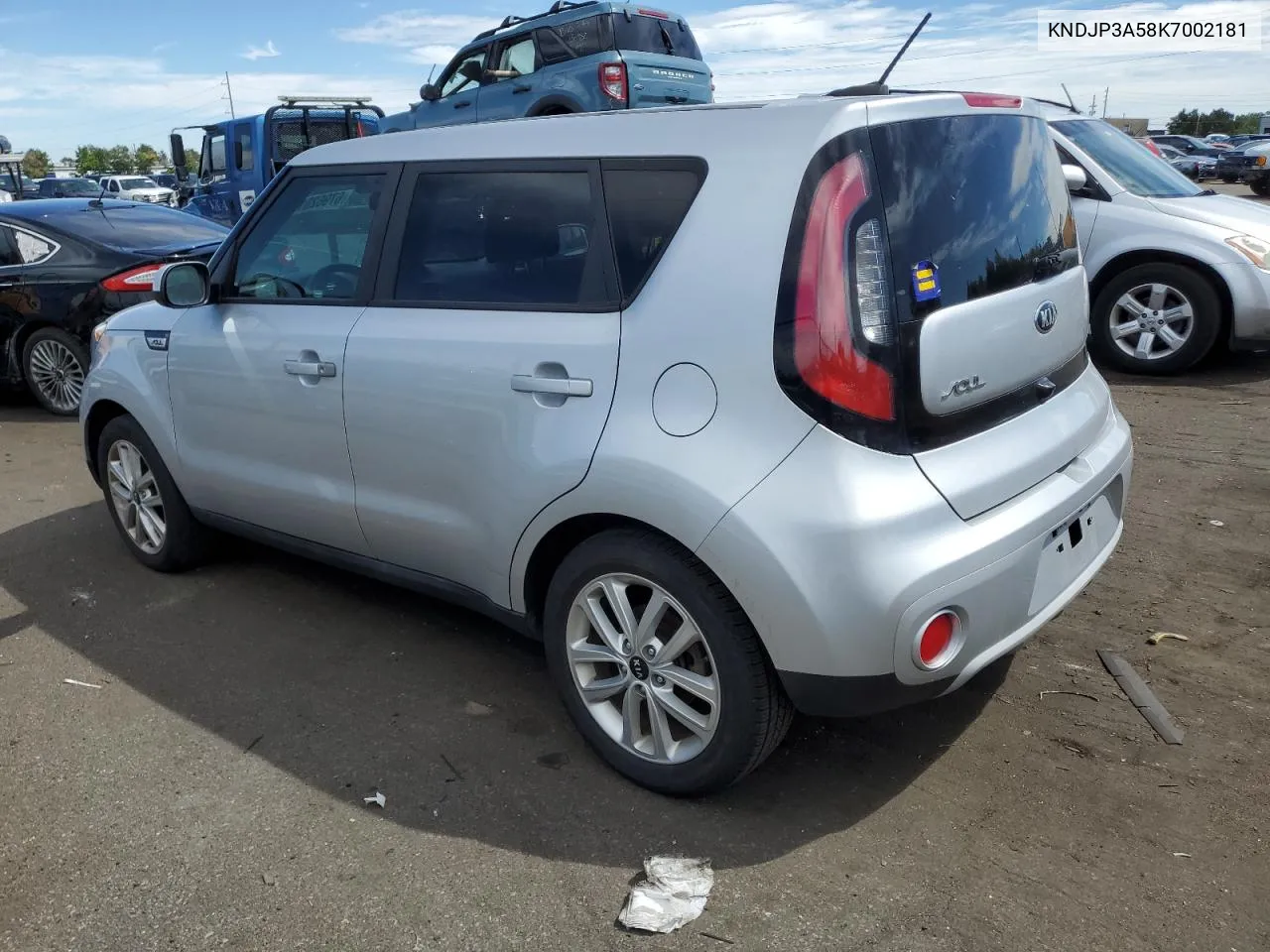 KNDJP3A58K7002181 2019 Kia Soul +