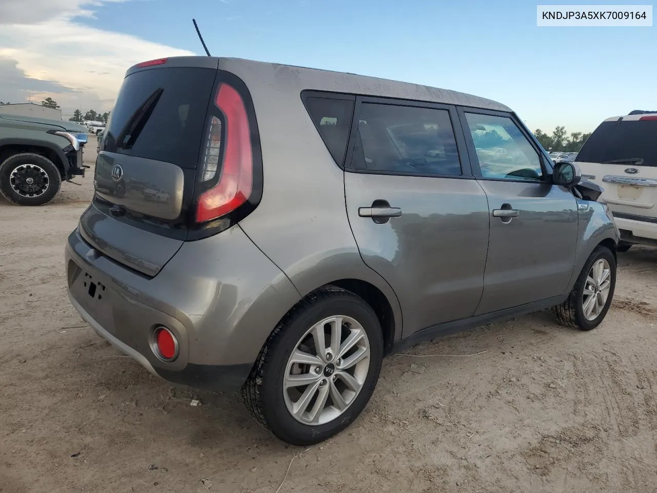 2019 Kia Soul + VIN: KNDJP3A5XK7009164 Lot: 68545264