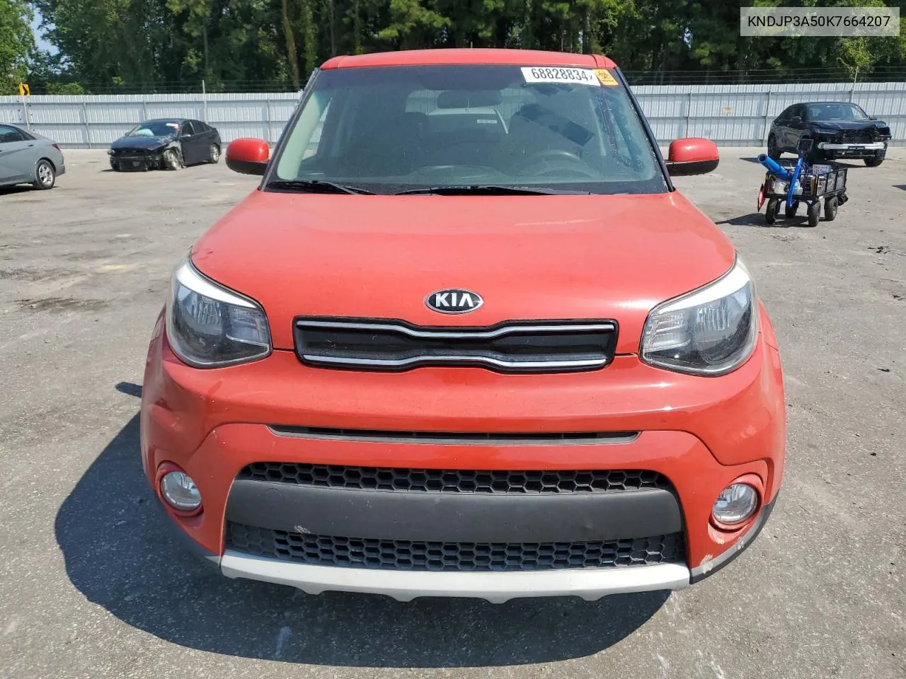 2019 Kia Soul + VIN: KNDJP3A50K7664207 Lot: 68828834