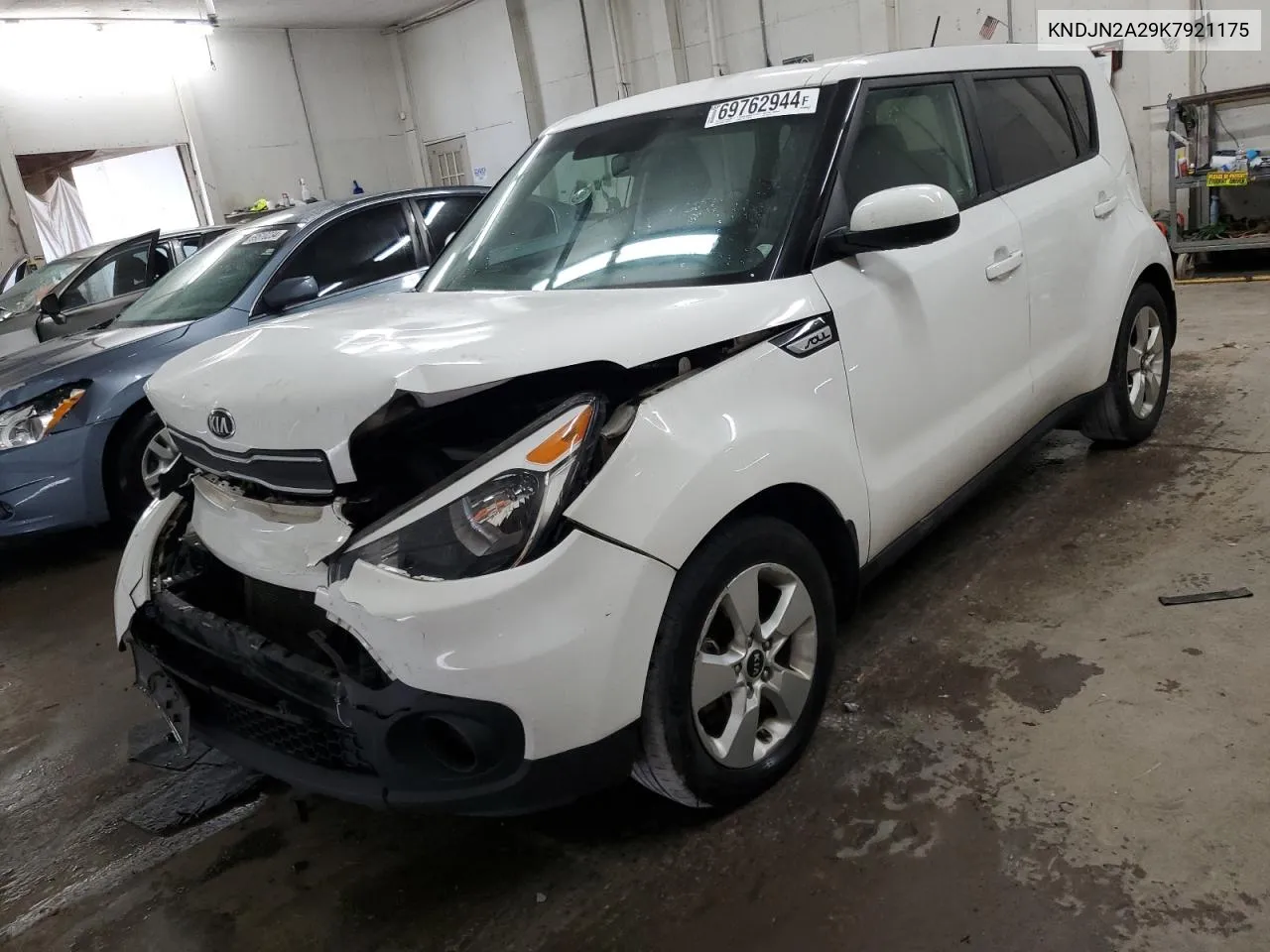 KNDJN2A29K7921175 2019 Kia Soul