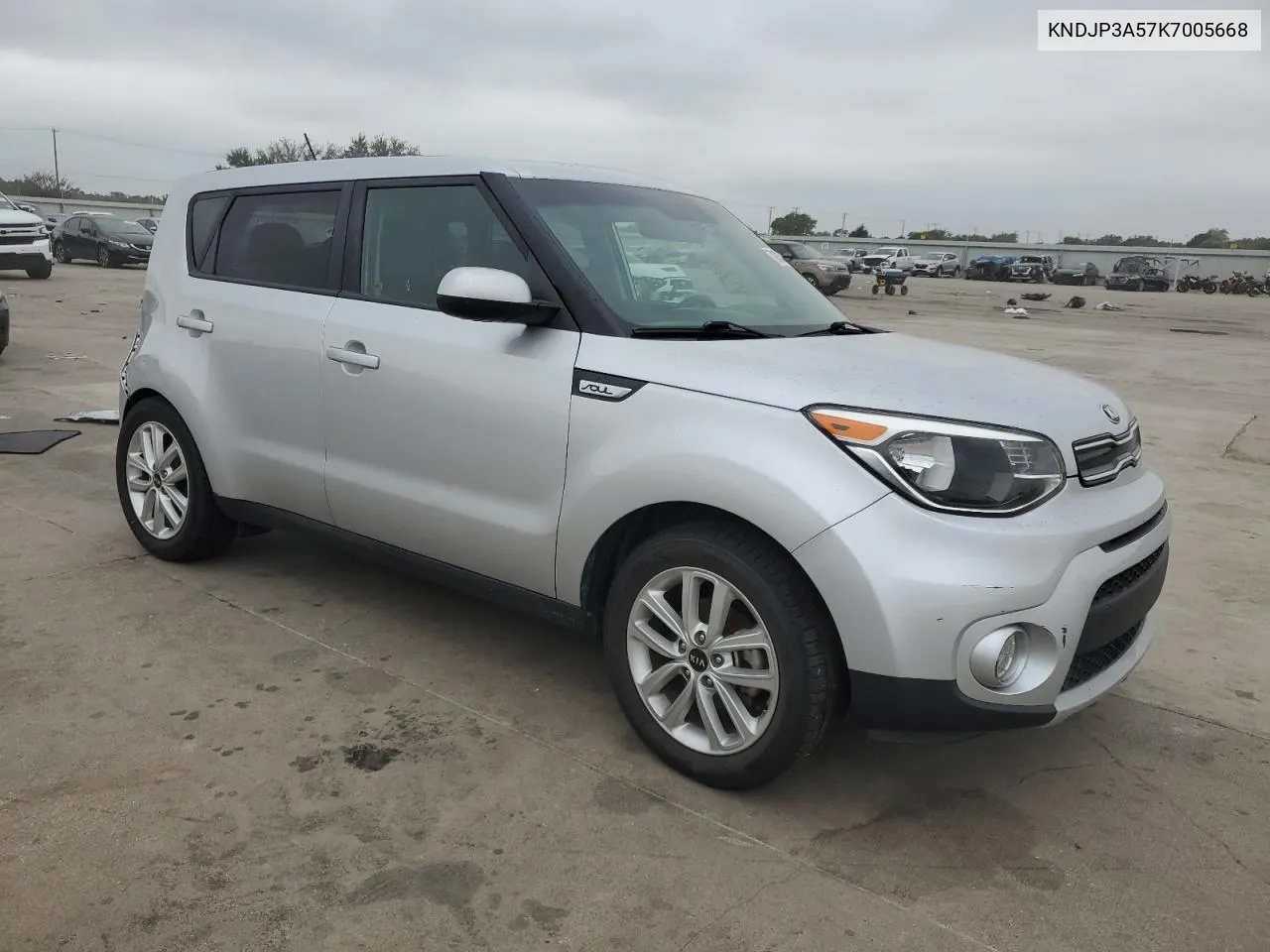 KNDJP3A57K7005668 2019 Kia Soul +