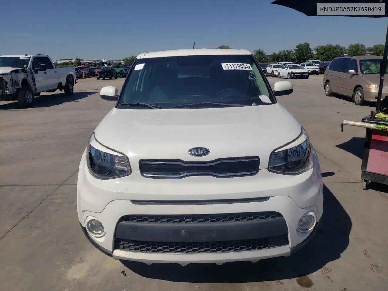 2019 Kia Soul + VIN: KNDJP3A52K7690419 Lot: 71179854