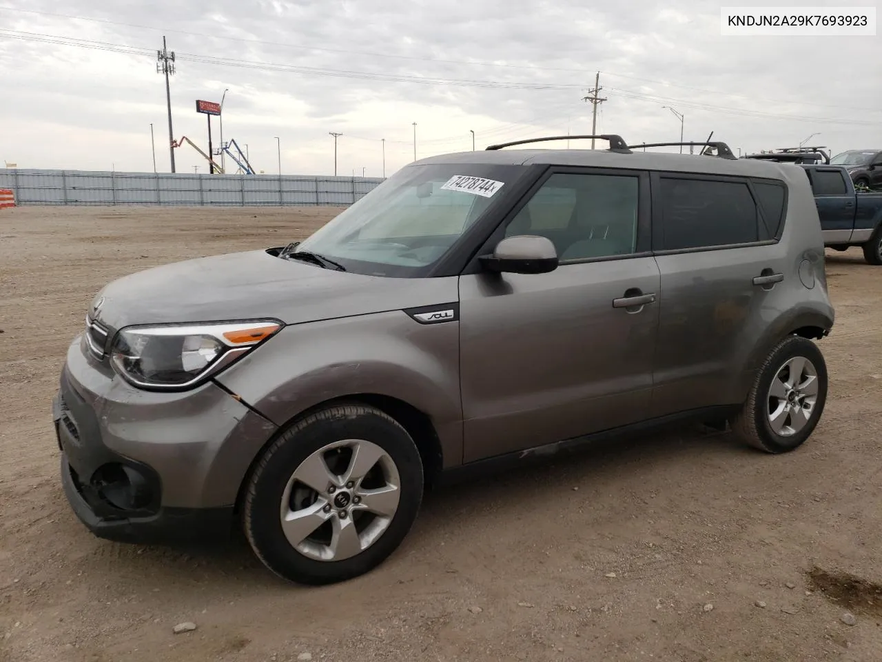 2019 Kia Soul VIN: KNDJN2A29K7693923 Lot: 74278744