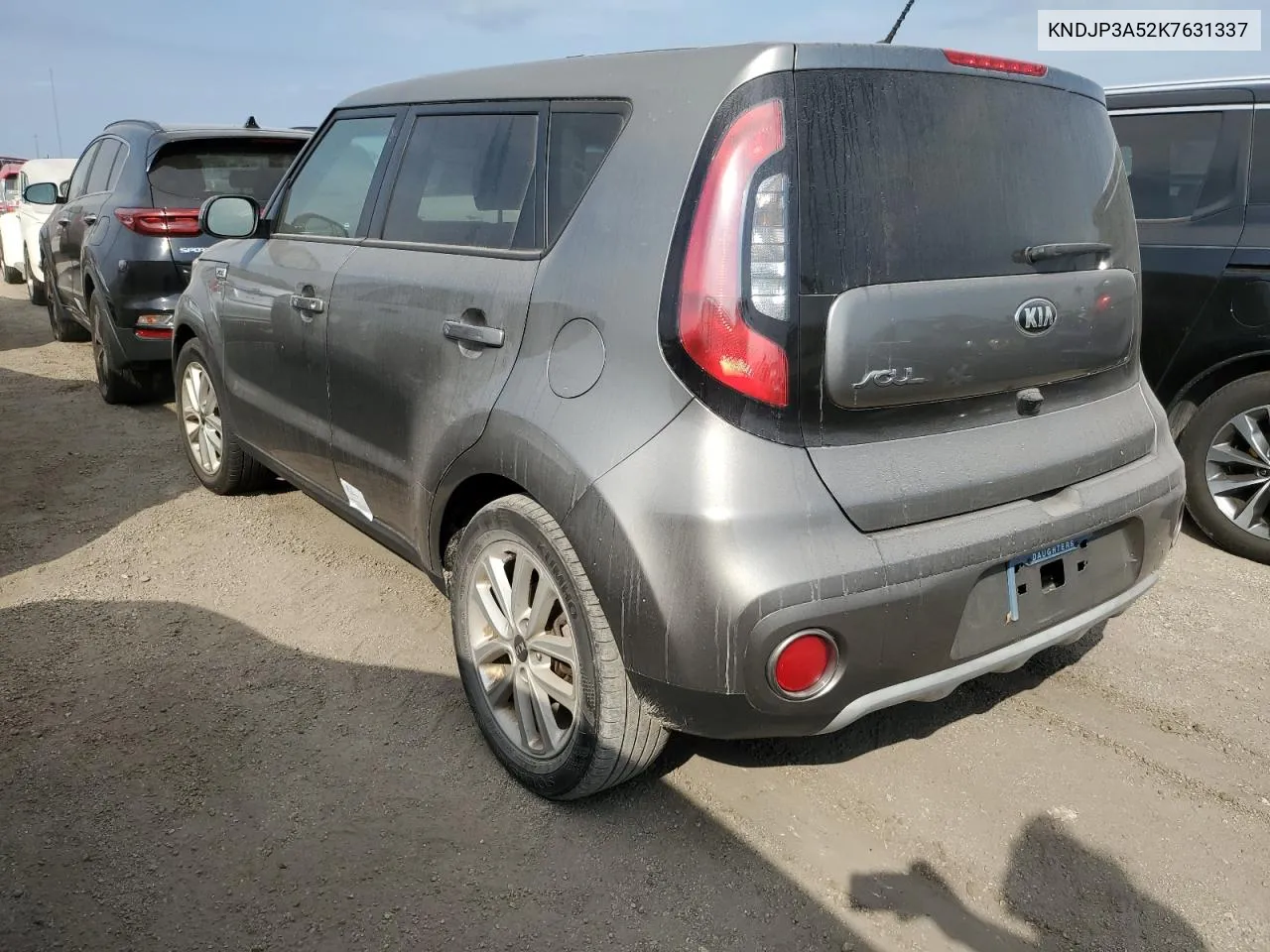 2019 Kia Soul + VIN: KNDJP3A52K7631337 Lot: 74360874