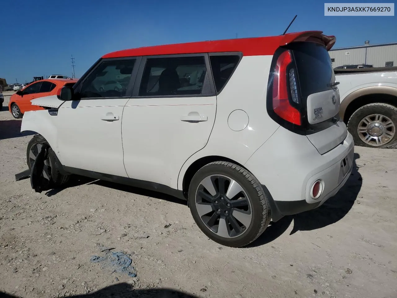 2019 Kia Soul + VIN: KNDJP3A5XK7669270 Lot: 81419114