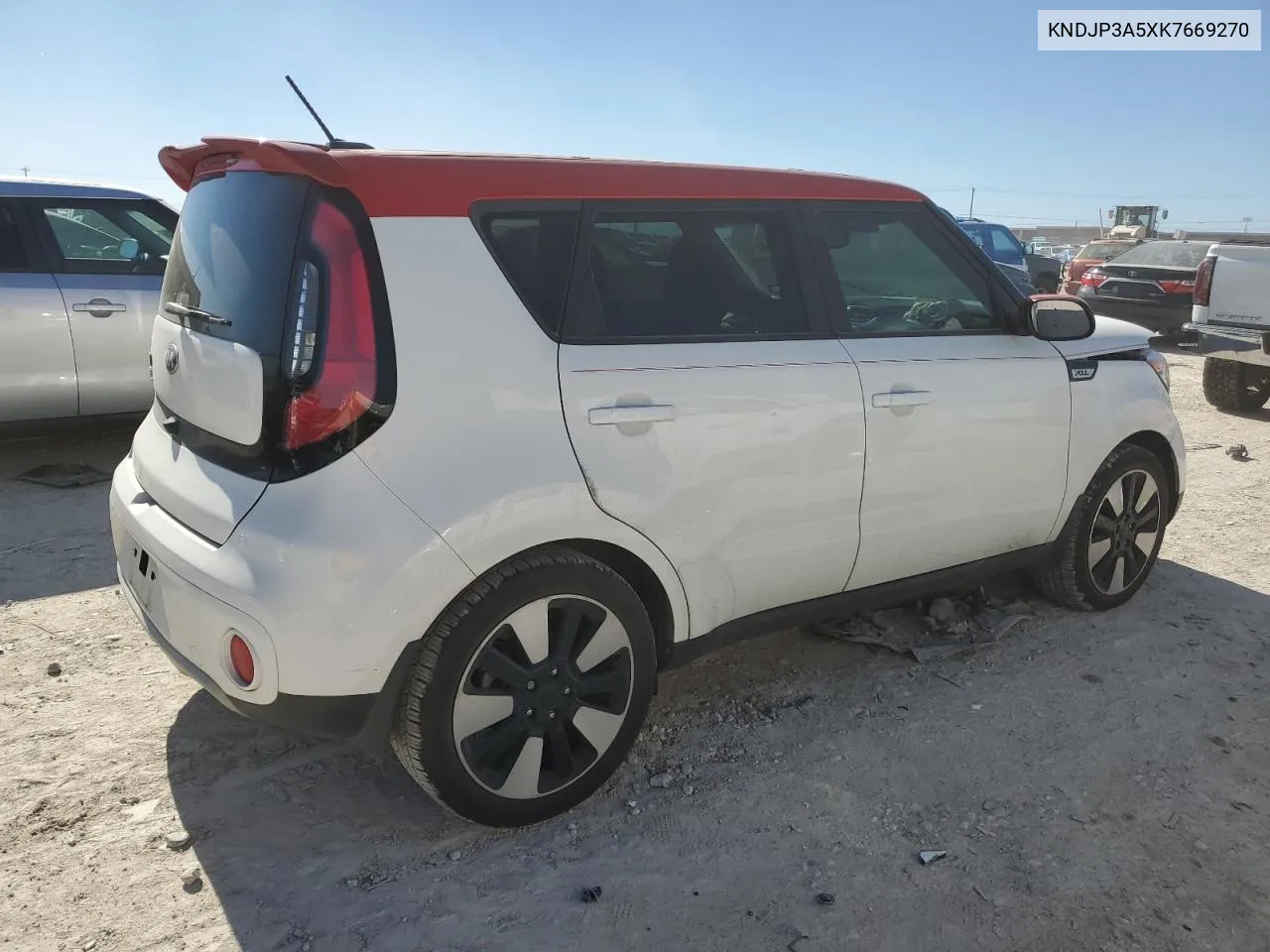 2019 Kia Soul + VIN: KNDJP3A5XK7669270 Lot: 81419114