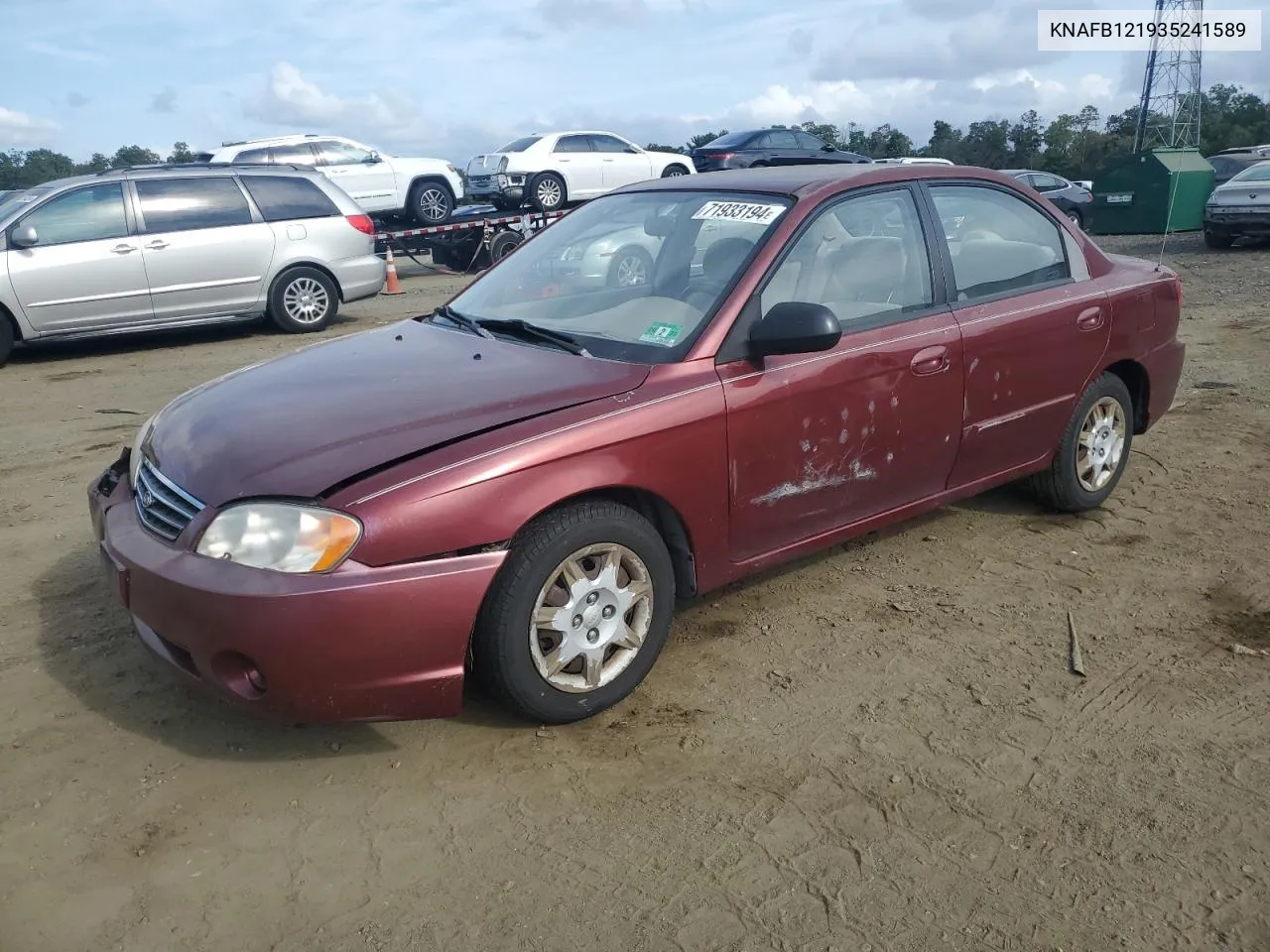 2003 Kia Spectra Base VIN: KNAFB121935241589 Lot: 71933194