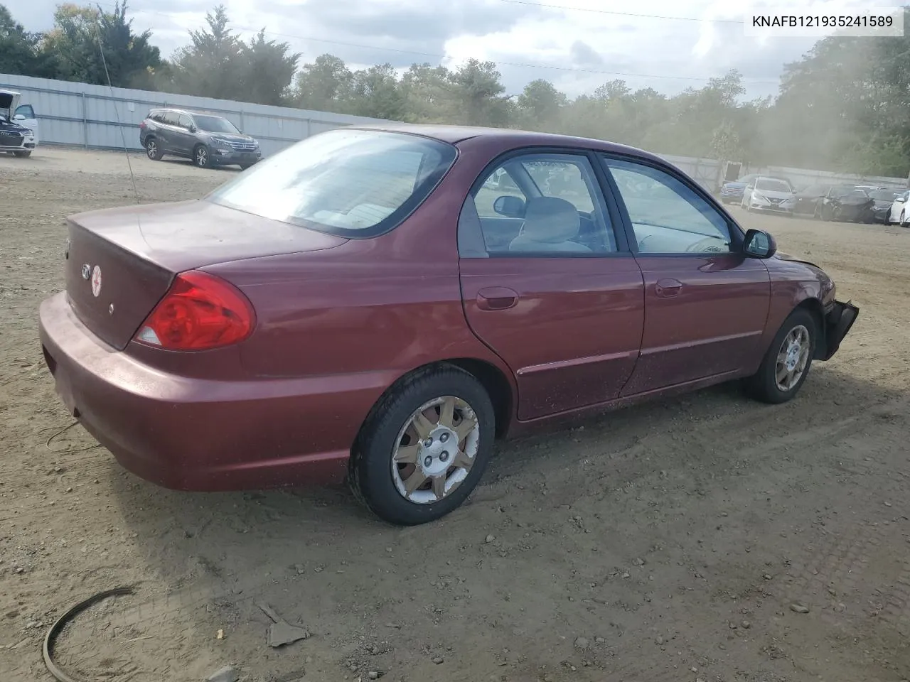 2003 Kia Spectra Base VIN: KNAFB121935241589 Lot: 71933194