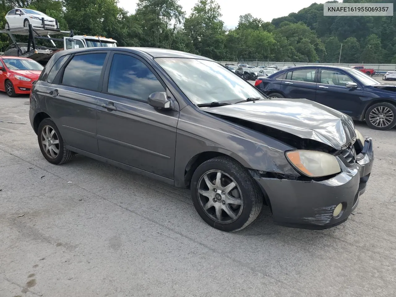 2005 Kia Spectra5 VIN: KNAFE161955069357 Lot: 61790224