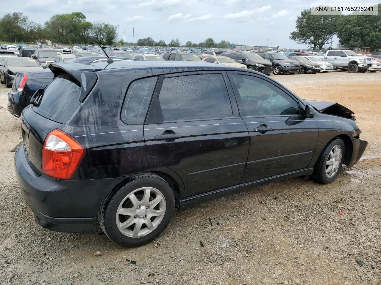 2006 Kia Spectra5 VIN: KNAFE161765226241 Lot: 72935714