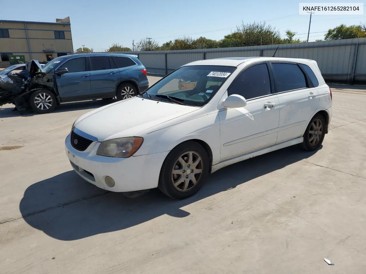 2006 Kia Spectra5 VIN: KNAFE161265282104 Lot: 74012034