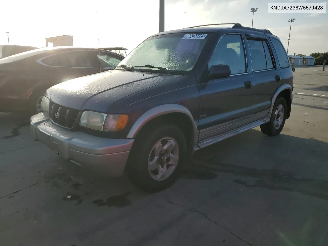 1998 Kia Sportage VIN: KNDJA7238W5579428 Lot: 77242224