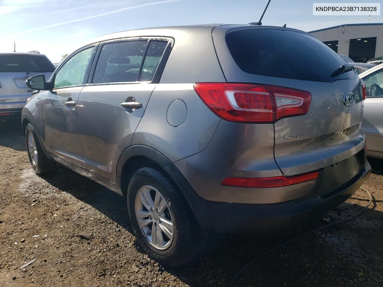 KNDPBCA23B7138328 2011 Kia Sportage Lx