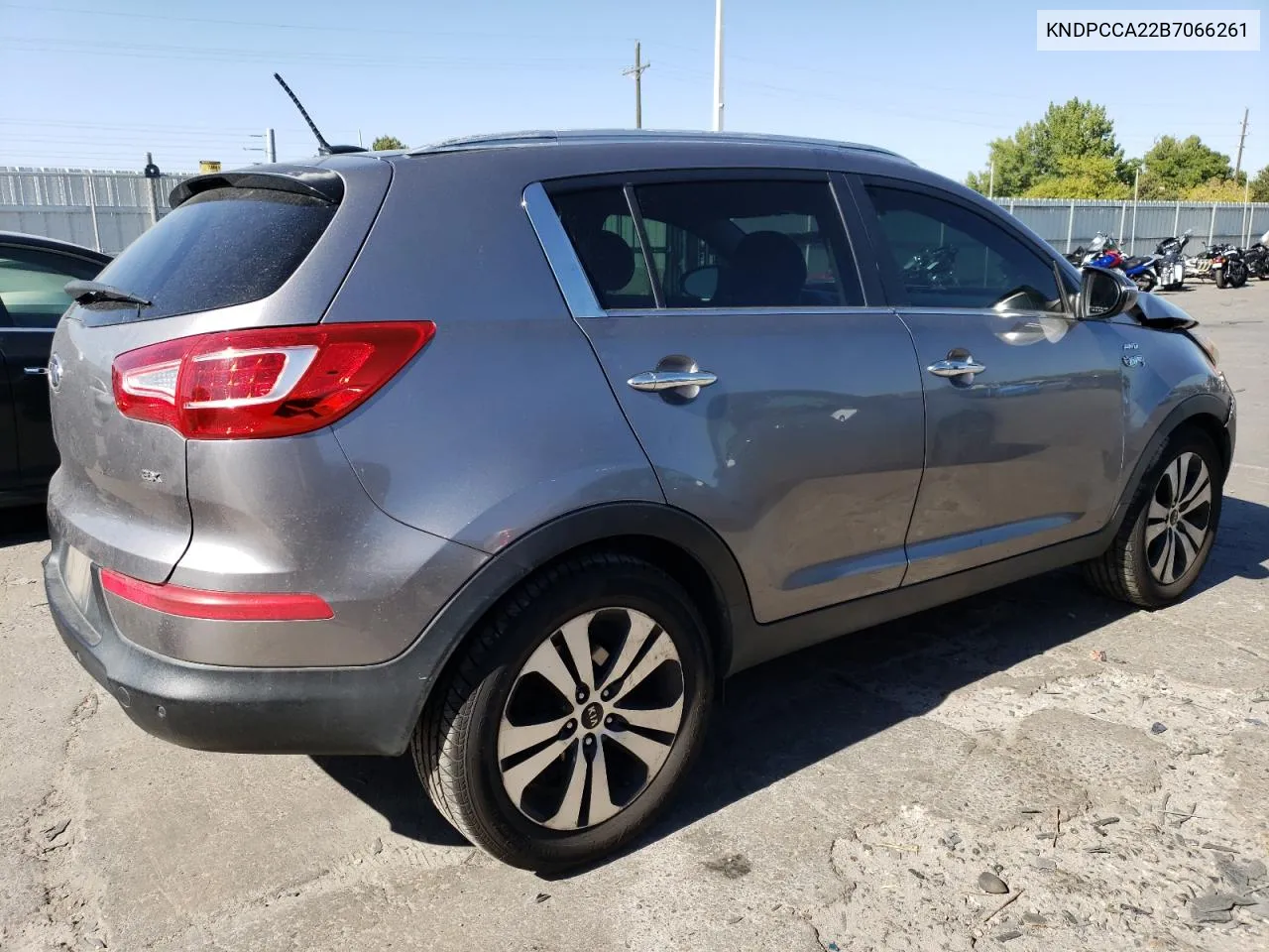 2011 Kia Sportage Ex VIN: KNDPCCA22B7066261 Lot: 74756674