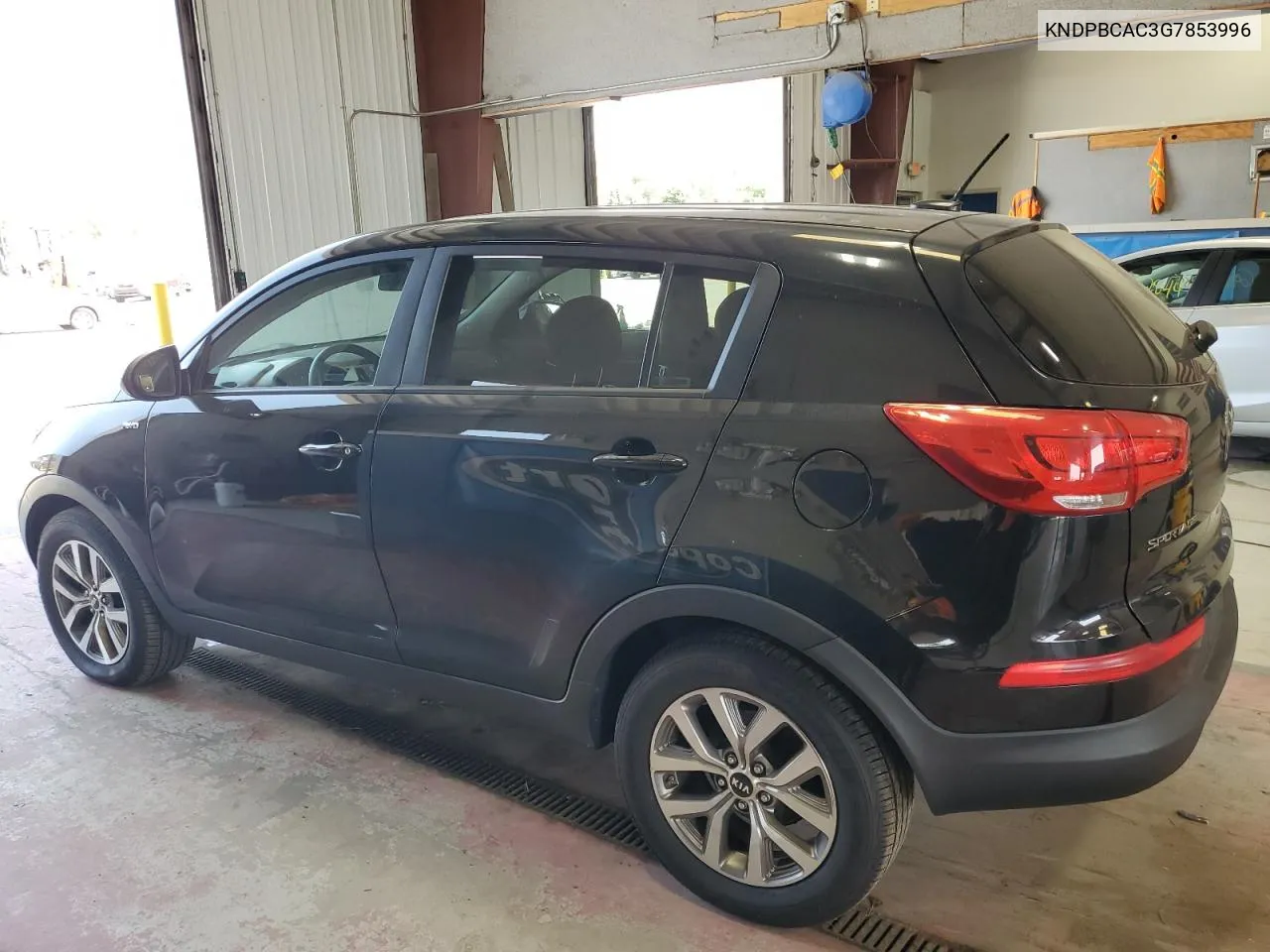 KNDPBCAC3G7853996 2016 Kia Sportage Lx