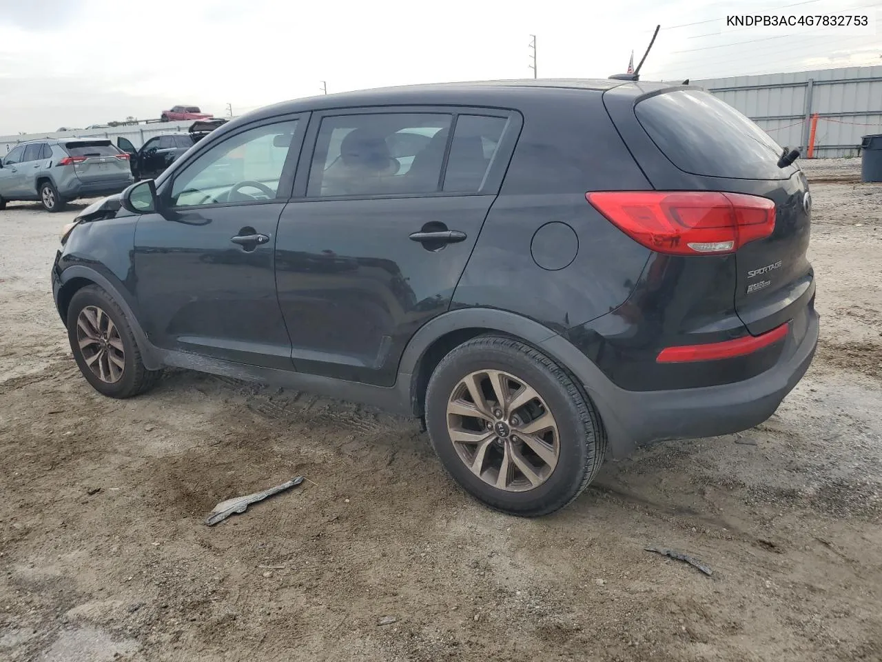 KNDPB3AC4G7832753 2016 Kia Sportage Lx