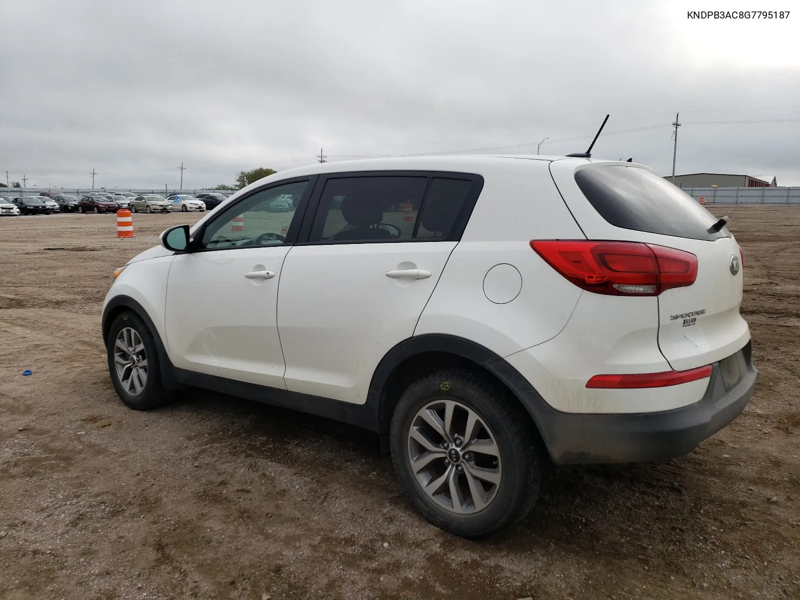 KNDPB3AC8G7795187 2016 Kia Sportage Lx