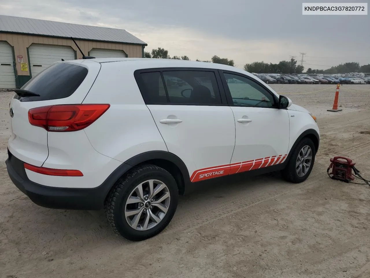 KNDPBCAC3G7820772 2016 Kia Sportage Lx