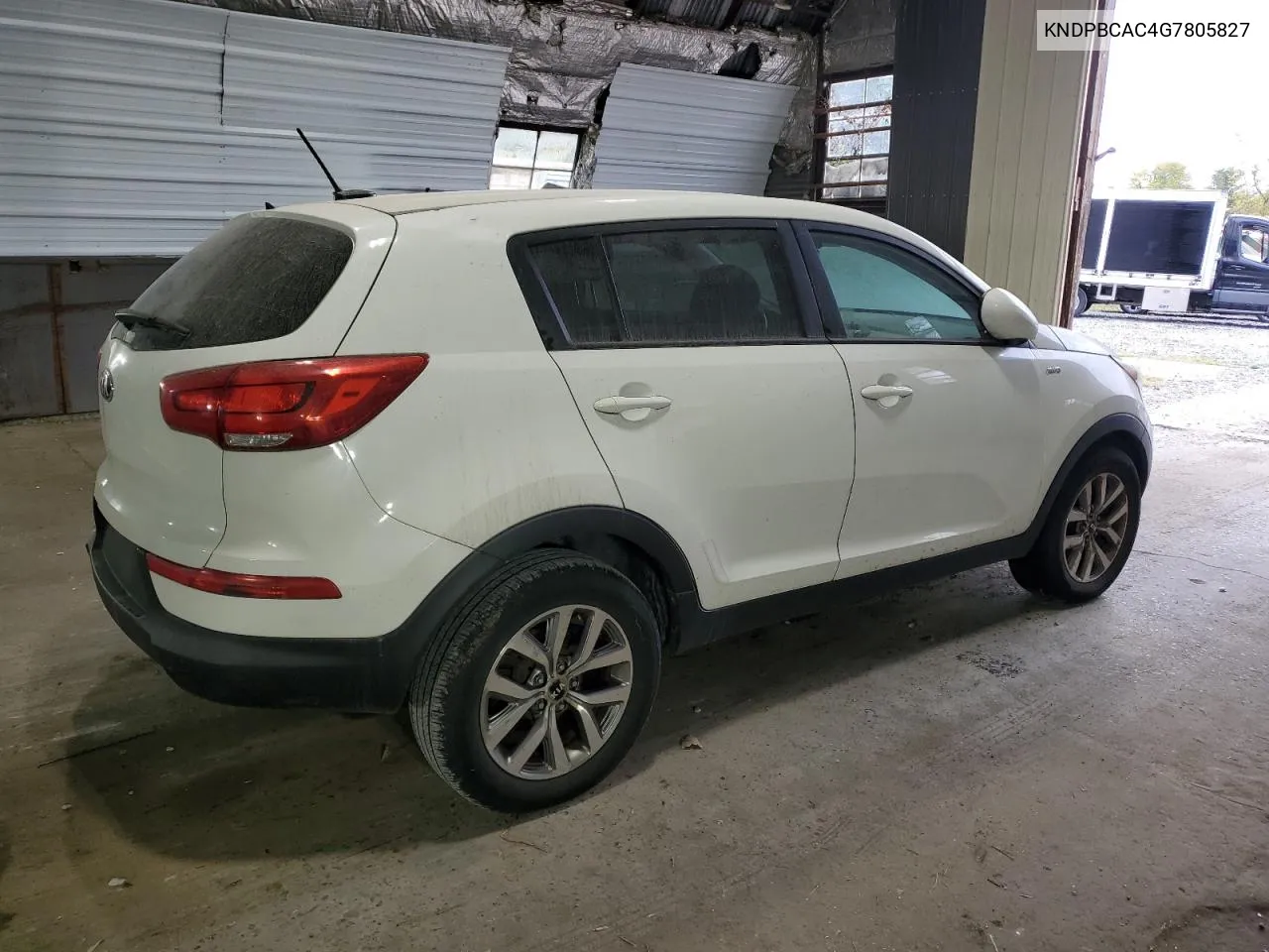 KNDPBCAC4G7805827 2016 Kia Sportage Lx