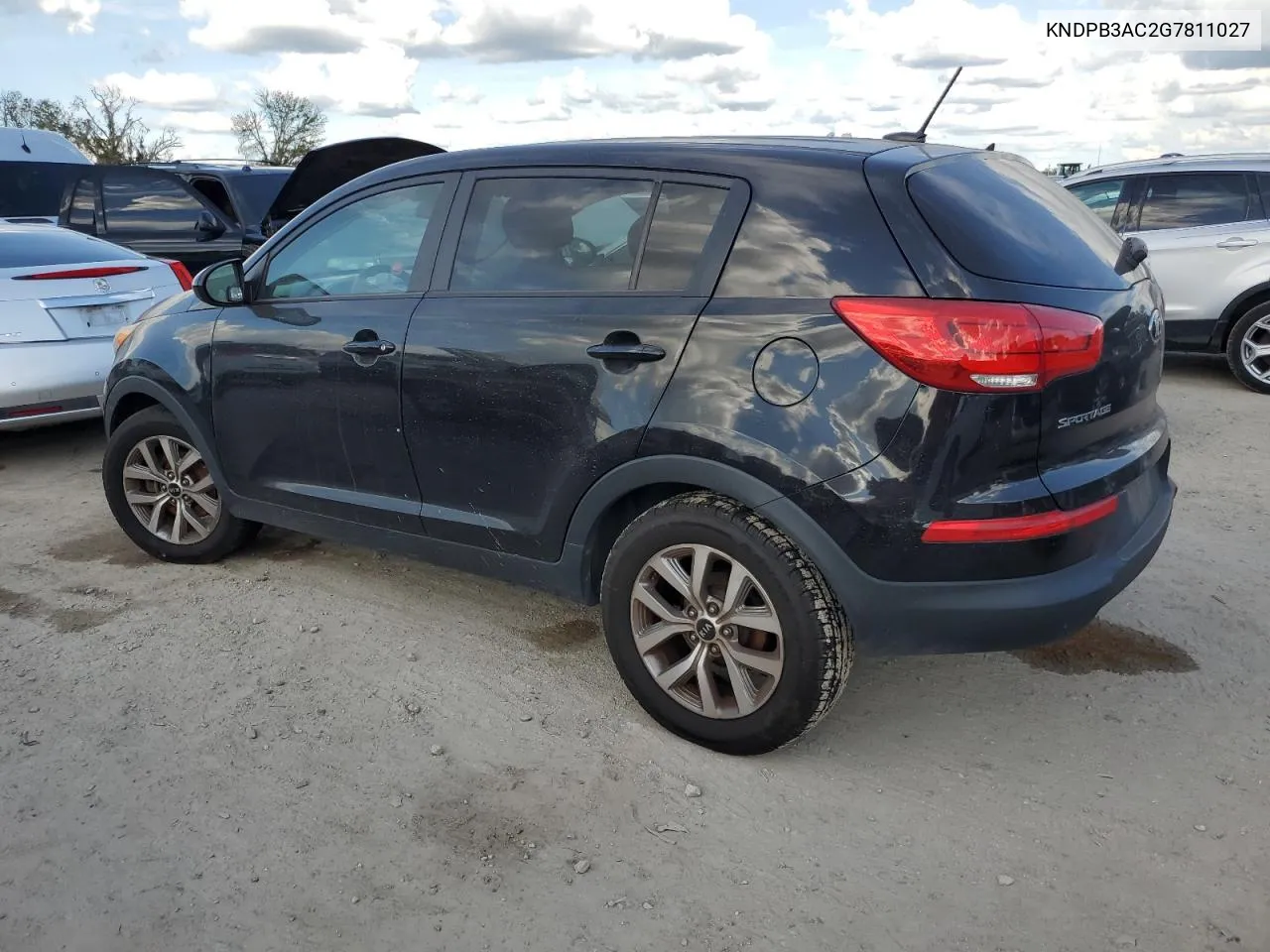 KNDPB3AC2G7811027 2016 Kia Sportage Lx