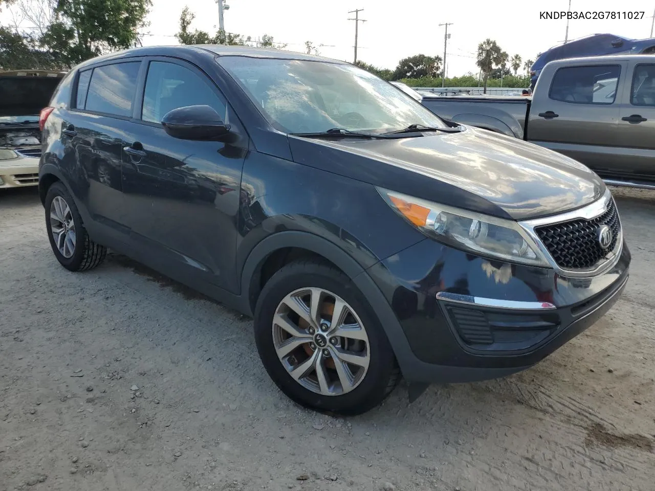 KNDPB3AC2G7811027 2016 Kia Sportage Lx