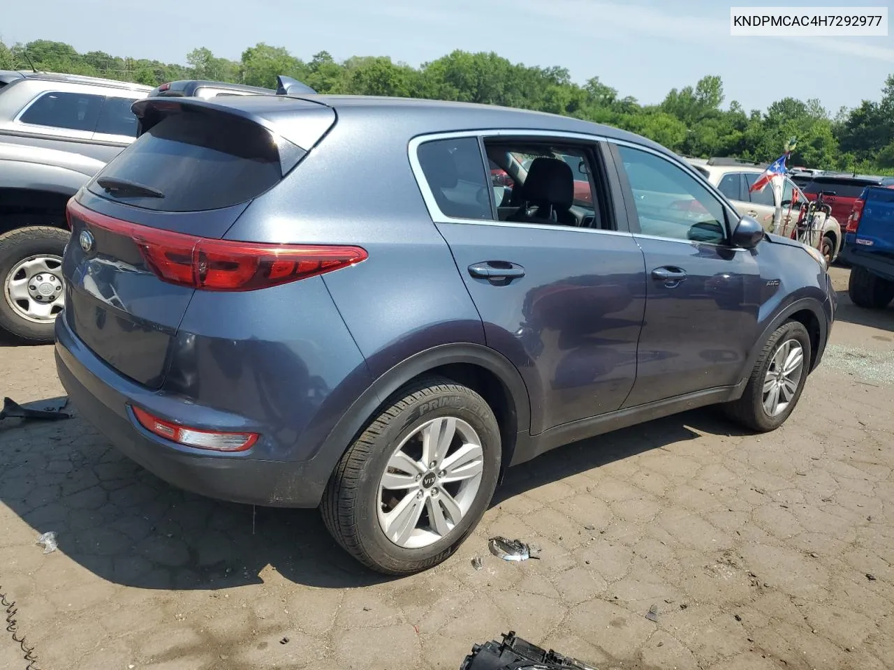 KNDPMCAC4H7292977 2017 Kia Sportage Lx