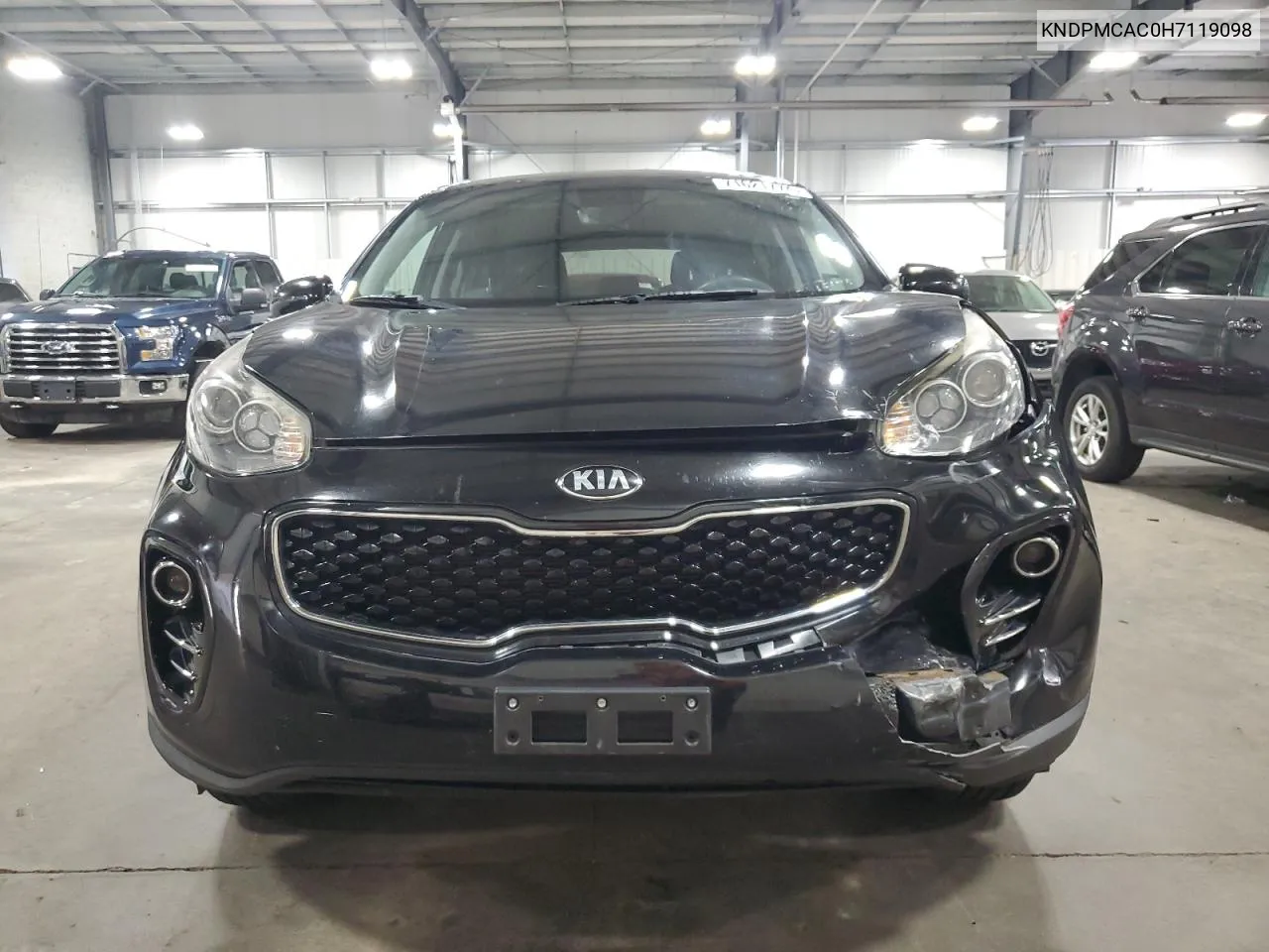 KNDPMCAC0H7119098 2017 Kia Sportage Lx