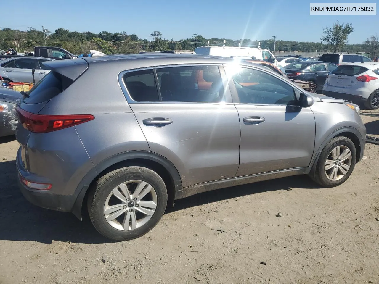 KNDPM3AC7H7175832 2017 Kia Sportage Lx