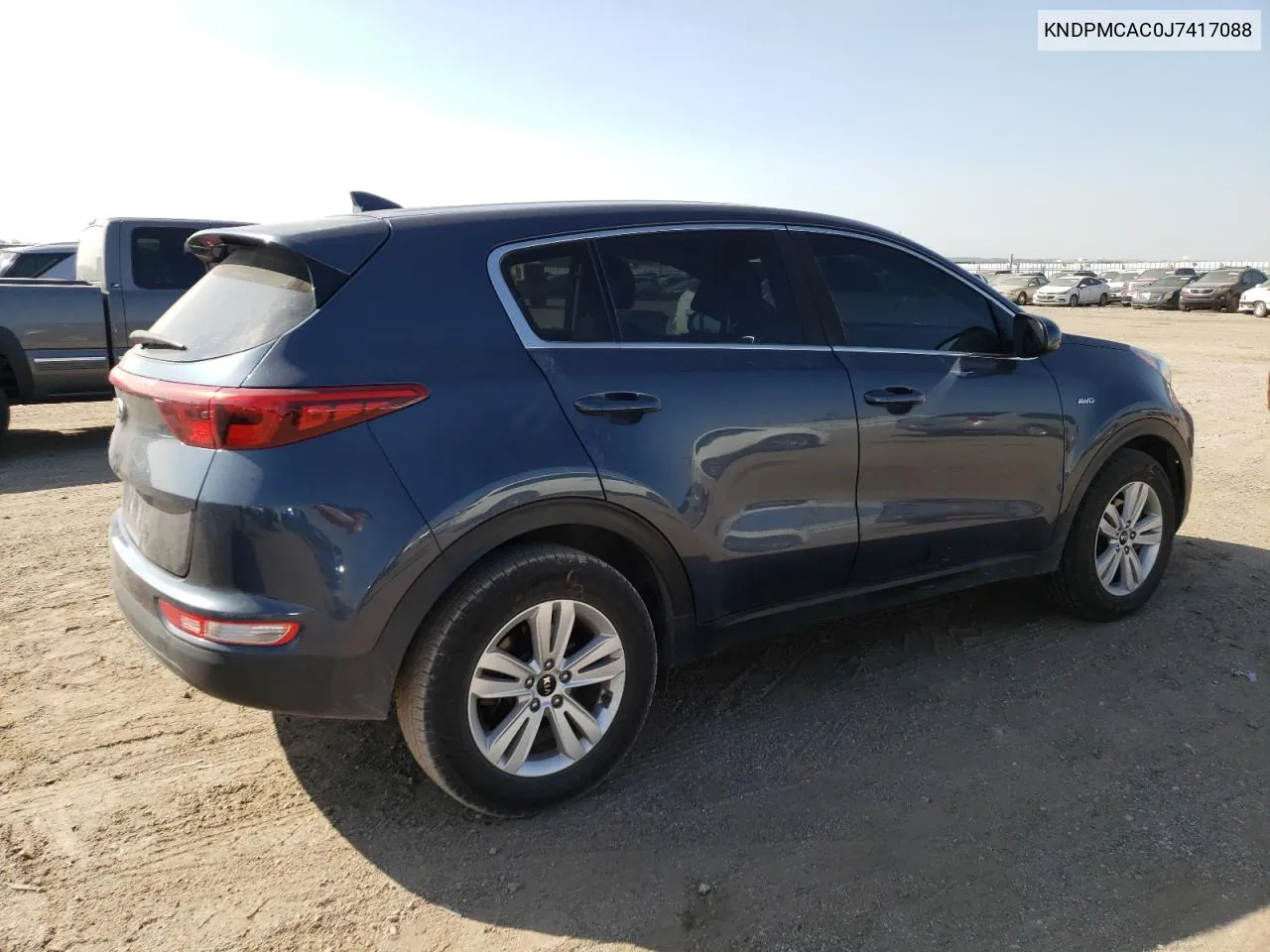 KNDPMCAC0J7417088 2018 Kia Sportage Lx