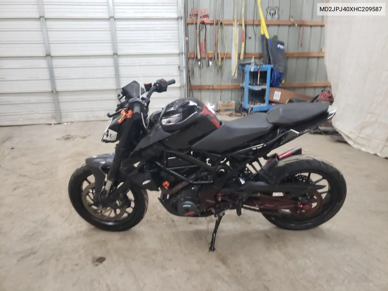 MD2JPJ40XHC209587 2017 Ktm 390 Duke