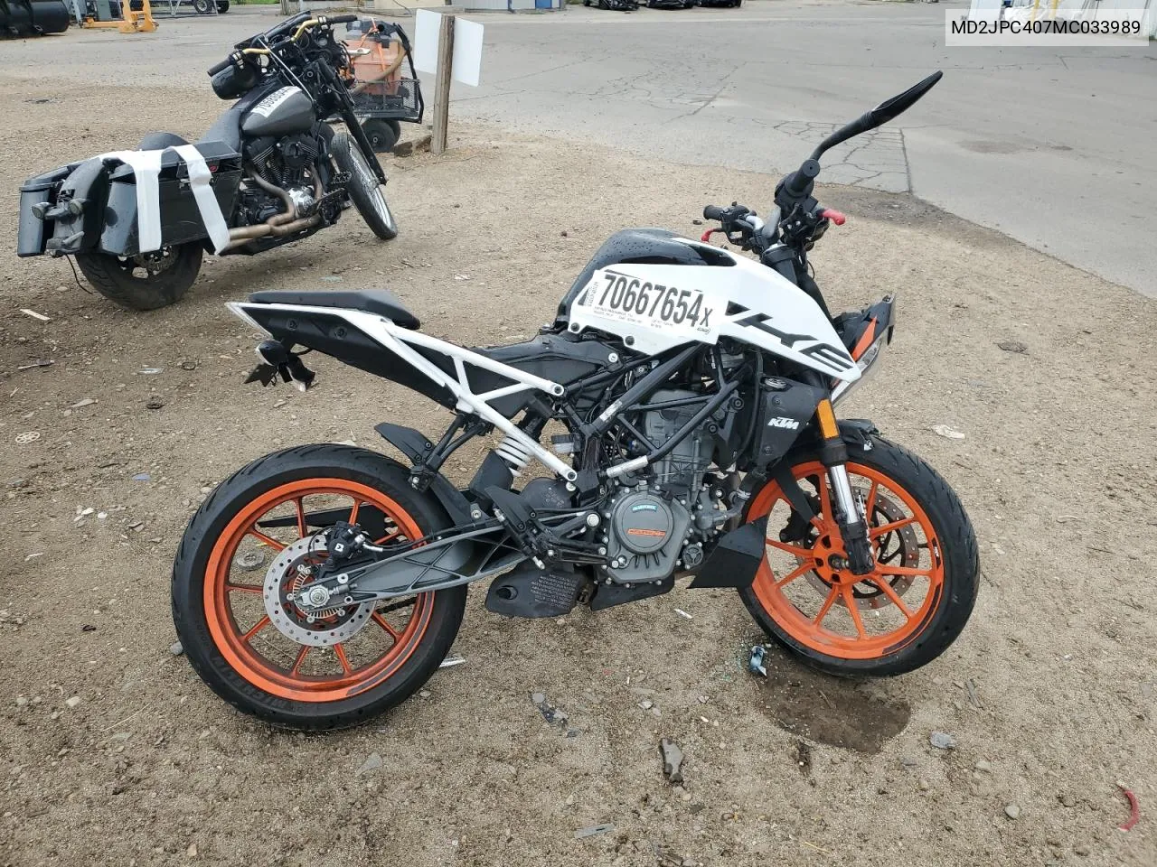 MD2JPC407MC033989 2021 Ktm 200 Duke