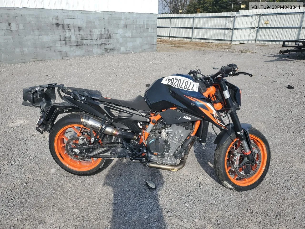 2023 Ktm 890 Duke R VIN: VBKTU9403PM848844 Lot: 77870264