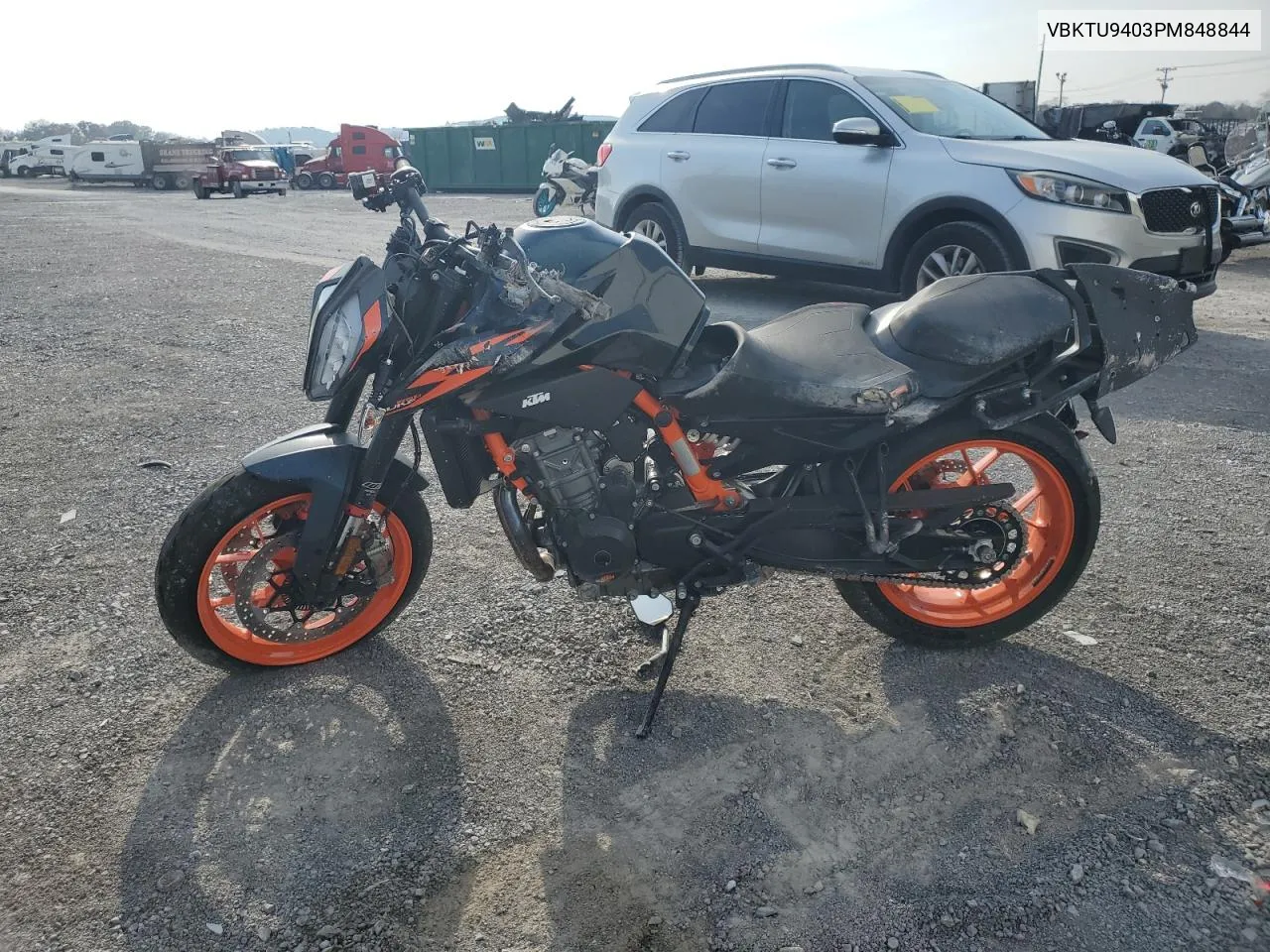 2023 Ktm 890 Duke R VIN: VBKTU9403PM848844 Lot: 77870264