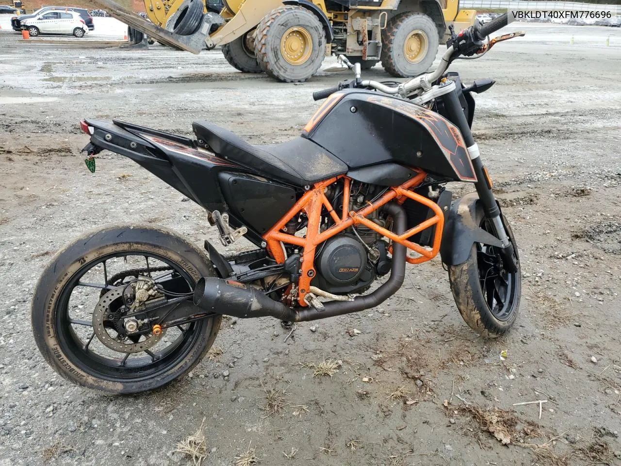 2015 Ktm 690 Duke VIN: VBKLDT40XFM776696 Lot: 76808594