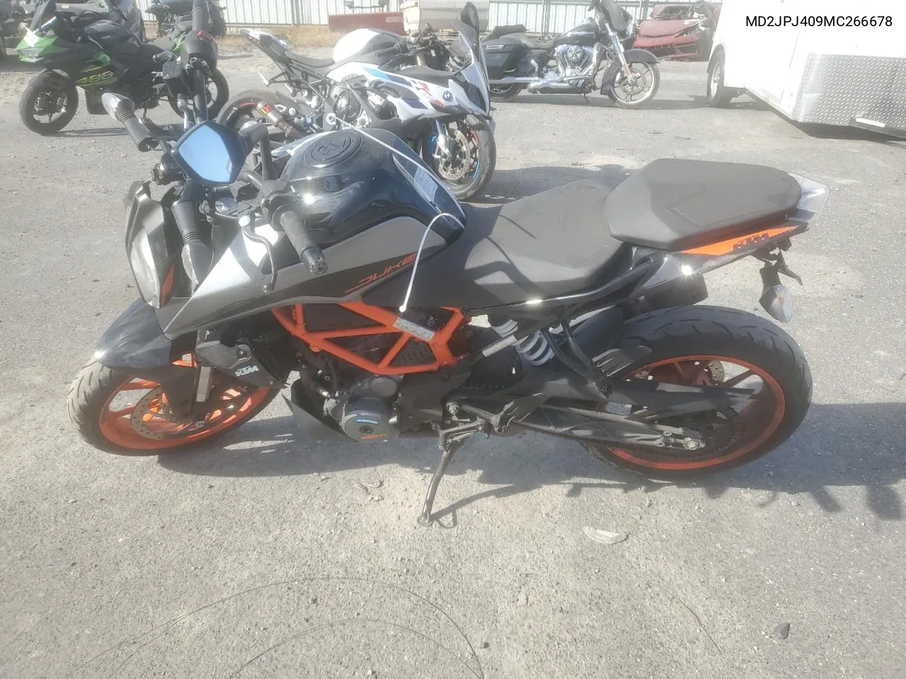 2021 Ktm 390 Duke VIN: MD2JPJ409MC266678 Lot: 75507634