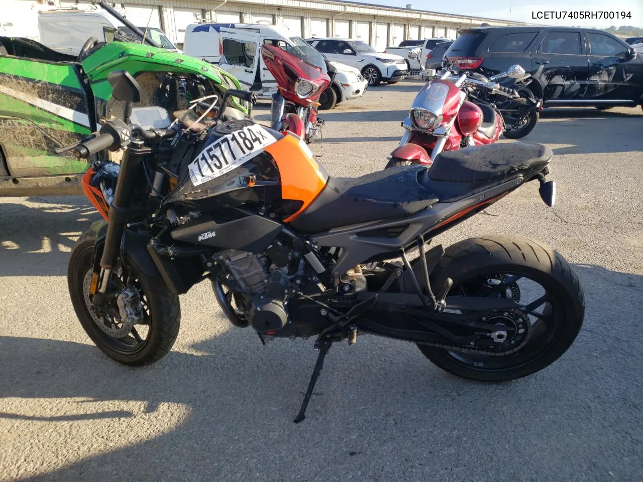 2024 Ktm 790 Duke VIN: LCETU7405RH700194 Lot: 71577184