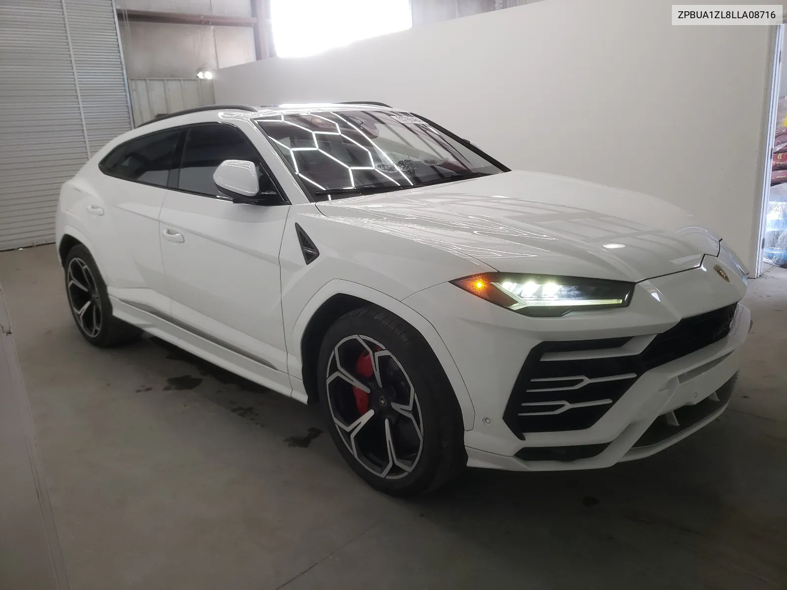 2020 Lamborghini Urus VIN: ZPBUA1ZL8LLA08716 Lot: 63766484